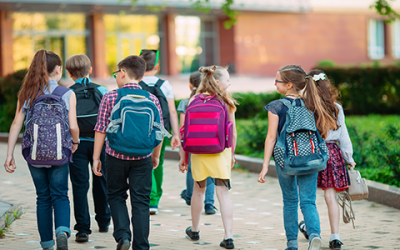 Backpack Safety: The Dos and Don’ts of Back-to-School Back Health
