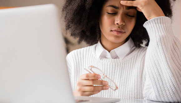 are-computer-screen-headaches-normal